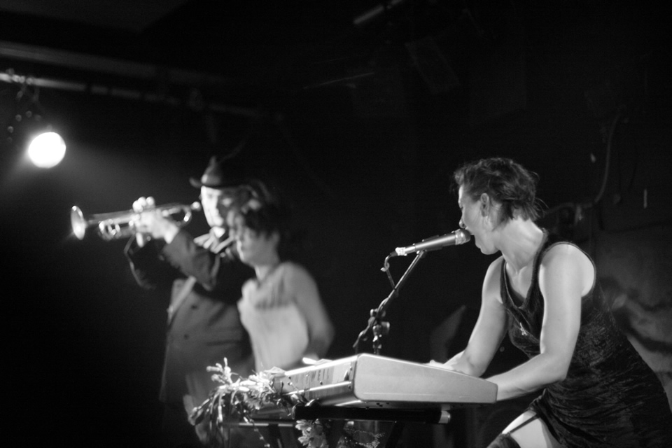 Amanda from the Dresden Dolls with Mr. Andy and Ms. Ruby, Edinburgh