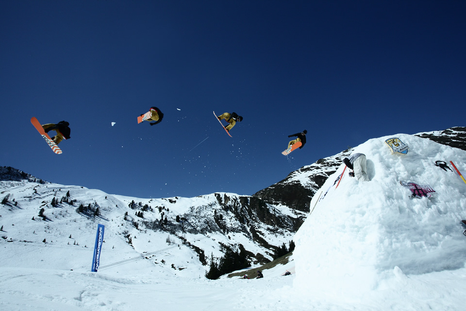 Side of jump, Highway to Hell Competition, Mayrhofen (composite image, lens dust removed)