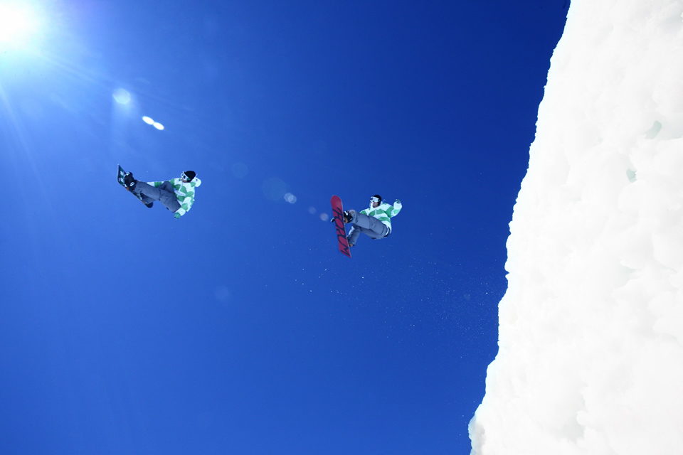 Underneath jump, Highway to Hell Competition, Mayrhofen (composite image, lens dust removed)